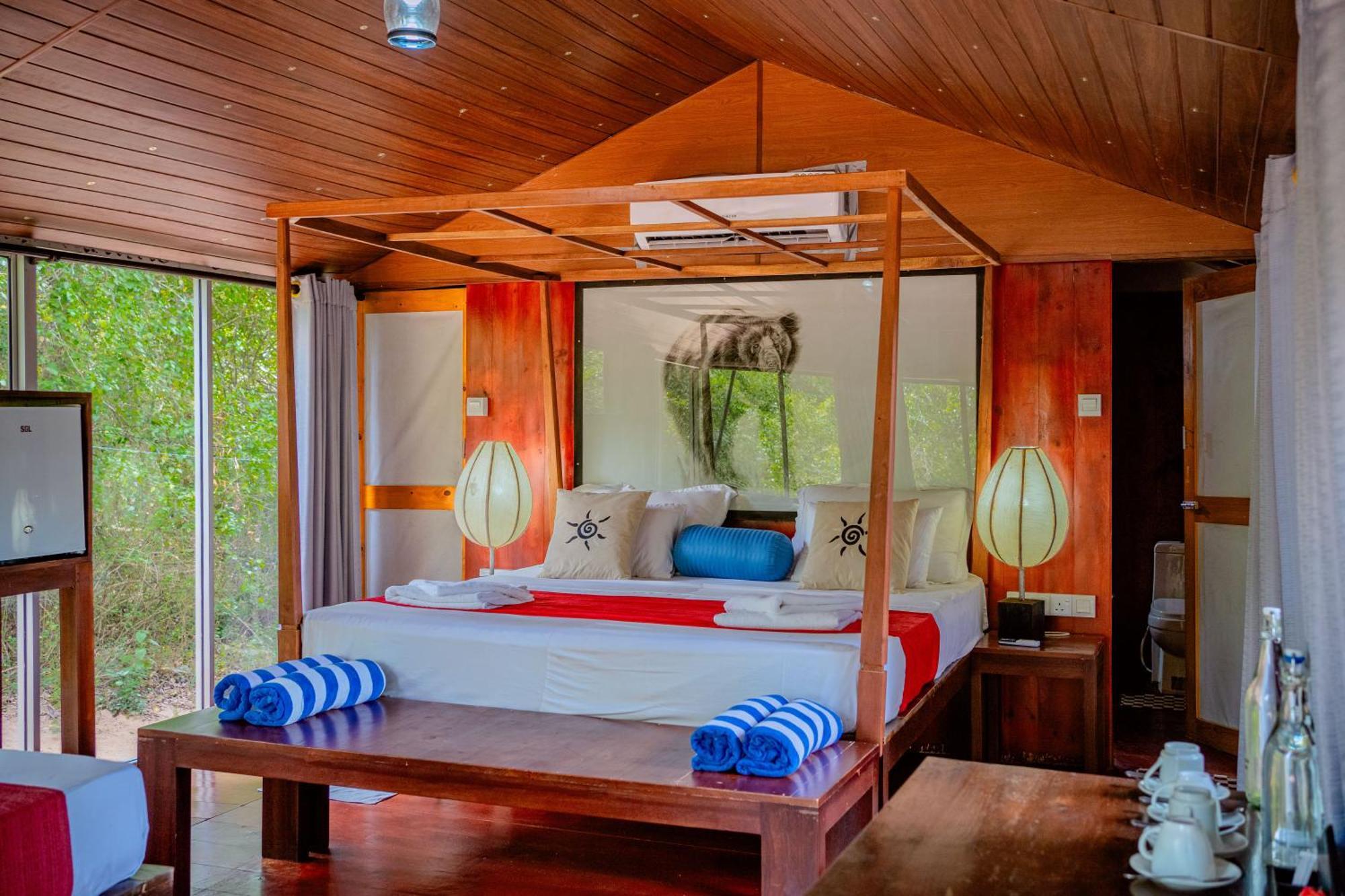 Lowin Yala Exterior foto